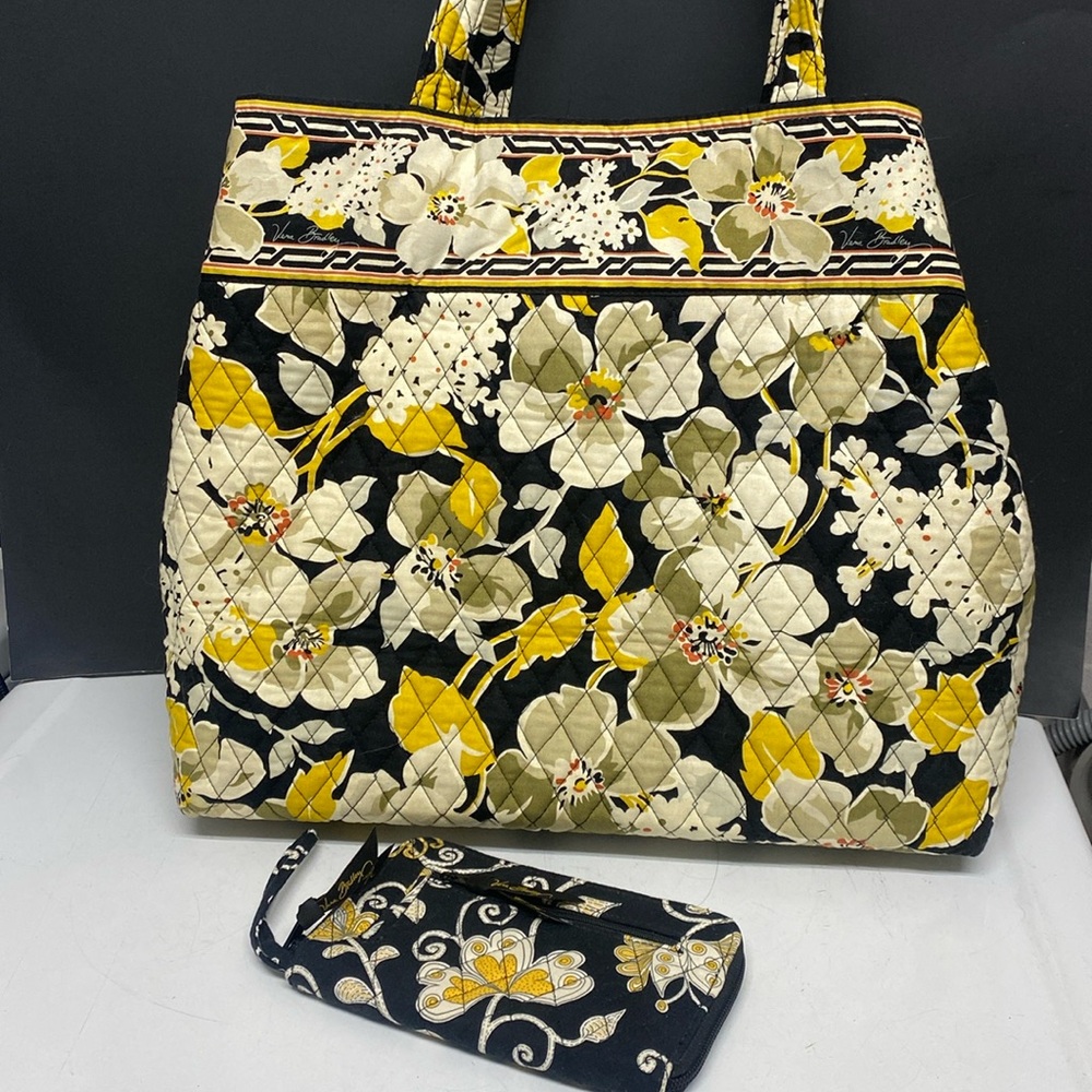VERA BRADLEY Quilted Floral Tote Bag Matching Wallet